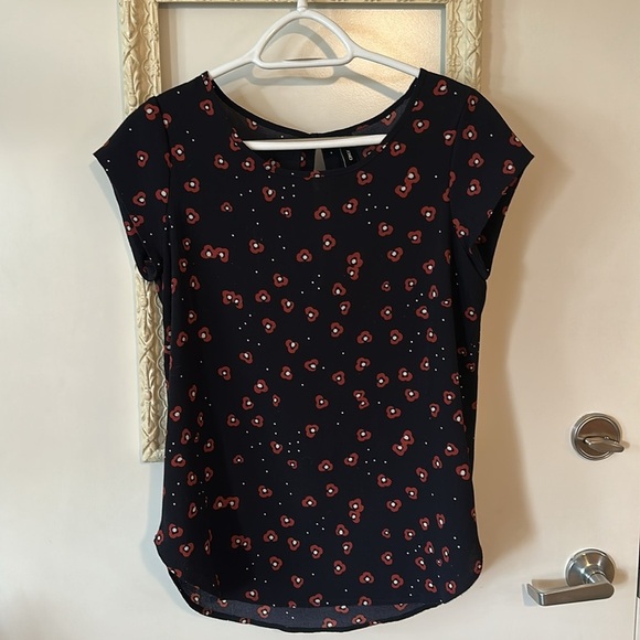 ONLY | Dress Short Sleeve Blouse - Picture 4 of 9